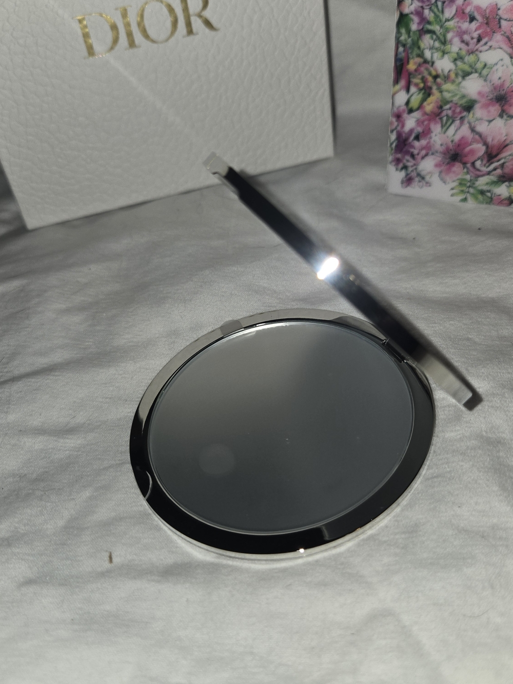 Dior Mirror + Floral Notebook Set w/ Box Gift - Picture 2 of 7